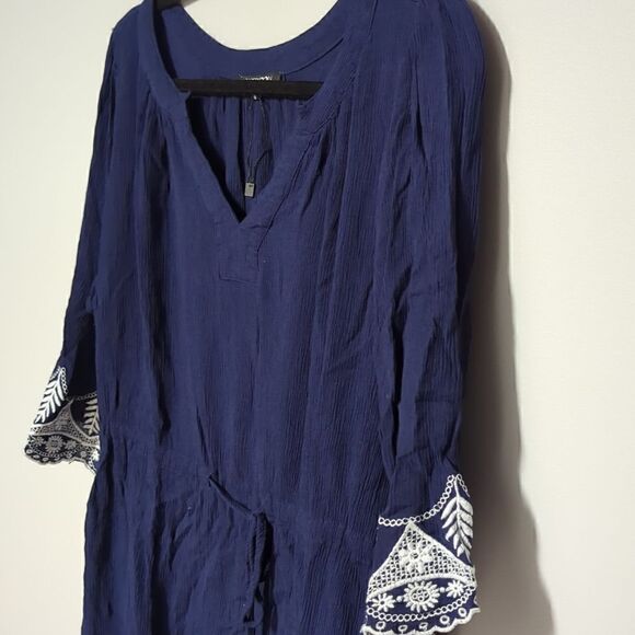 NWT Papermoon Navy and White Blouse - Picture 2 of 9